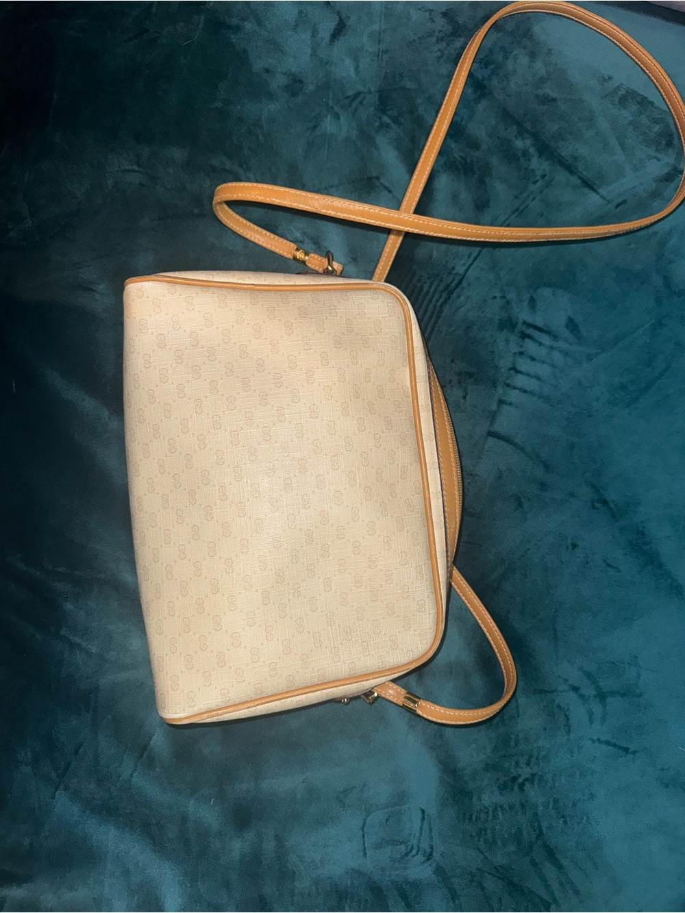 1980s Gucci Micro GG Vintage Crossbody - Picture 6 of 11